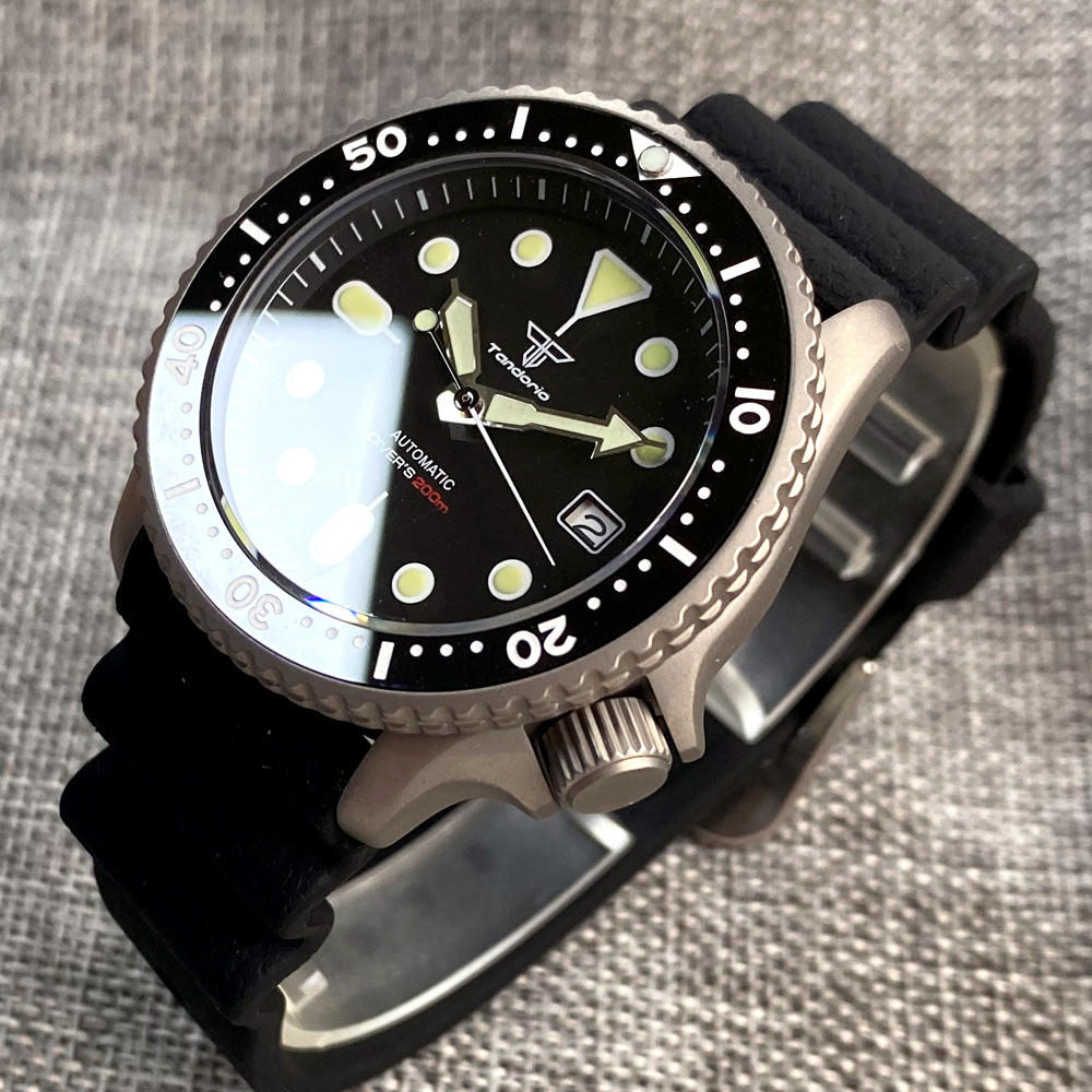 Titanium Sport Watch - Titanium Diver NH35A Black Automatic 200M