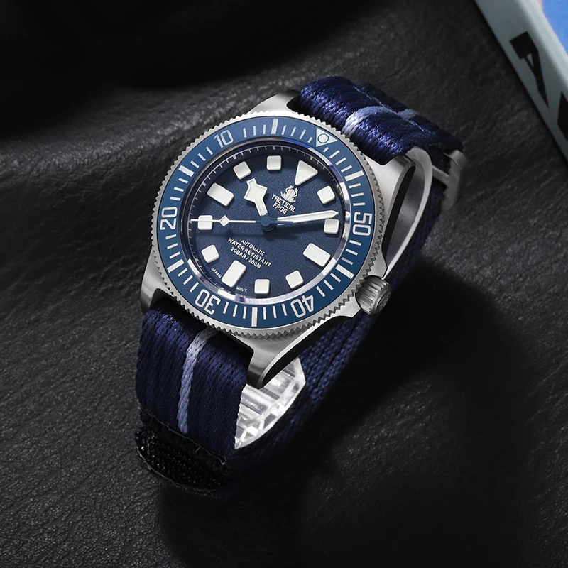 Tactical Frog Titanium Watch F - Titanium Sport Watch 评论和价格