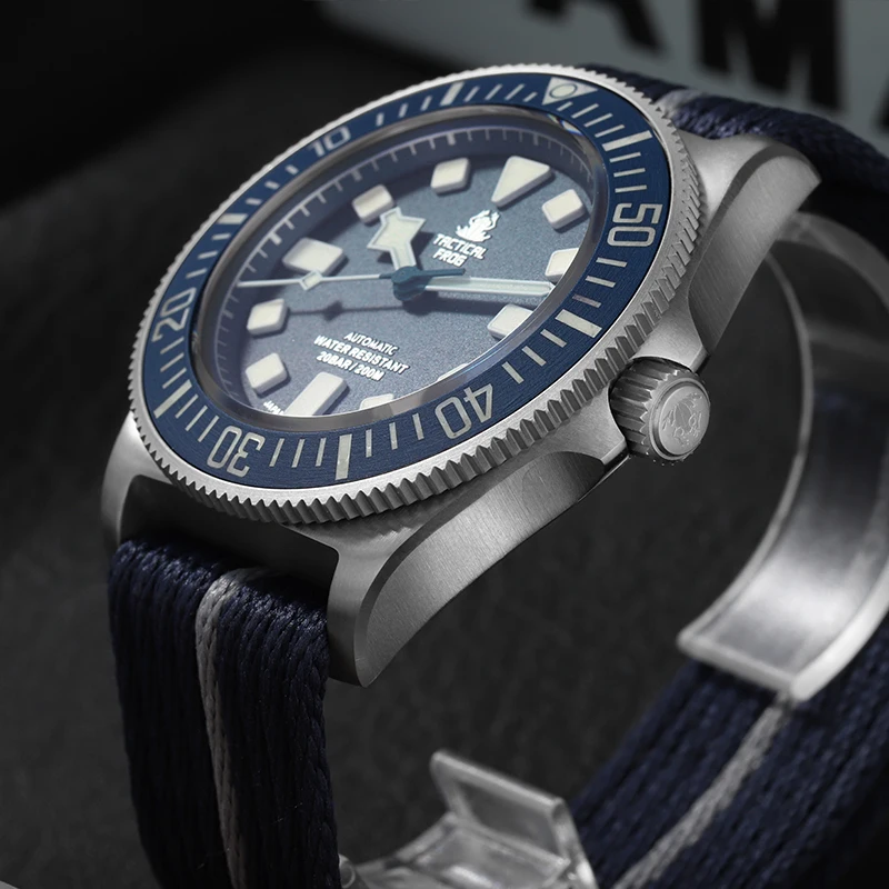 Tactical Frog Titanium Watch F - Titanium Sport Watch 评论和价格