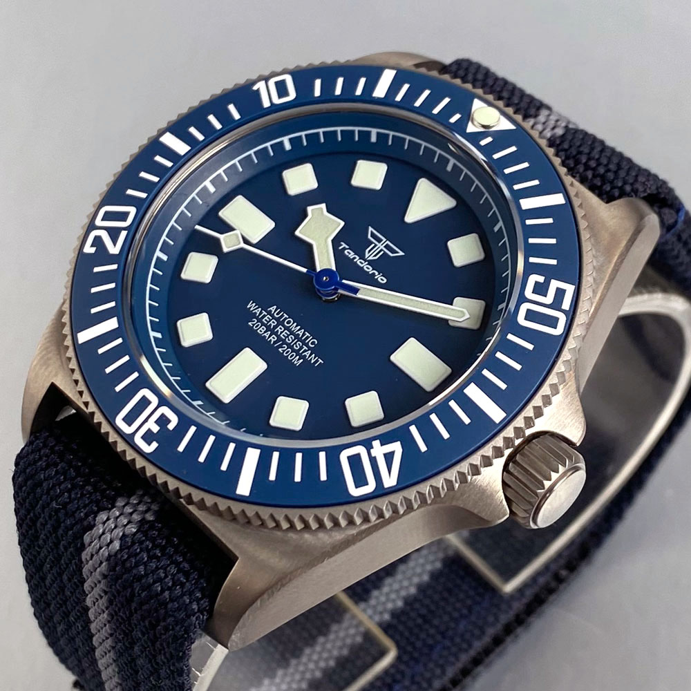 Titanium Case Tandorio 42mm Re - Luxury Watch Omega 评论和价格