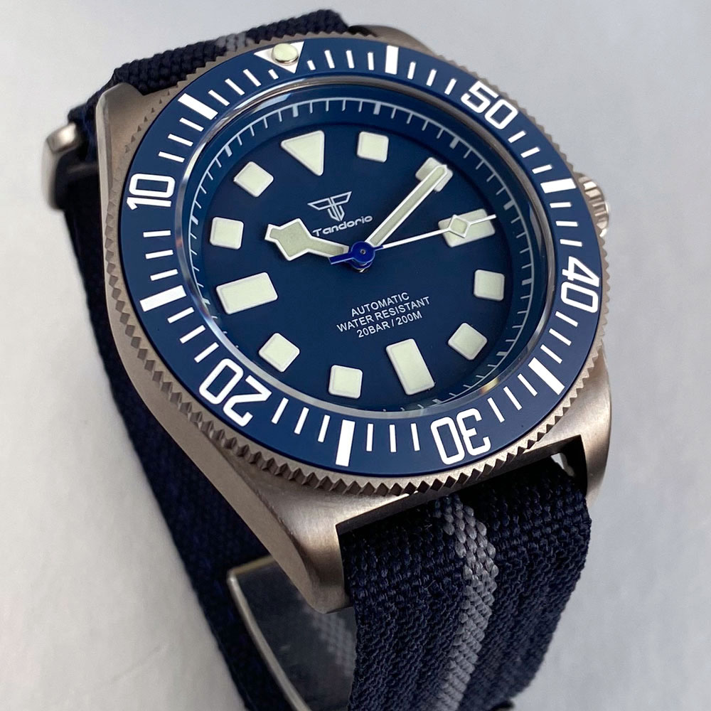 Titanium Case Tandorio 42mm Re - Luxury Watch Omega 评论和价格