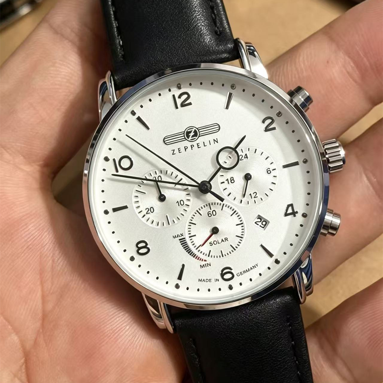 Zeppelin Airship Automatic Dat - Luxury Watch Case 评论和价格