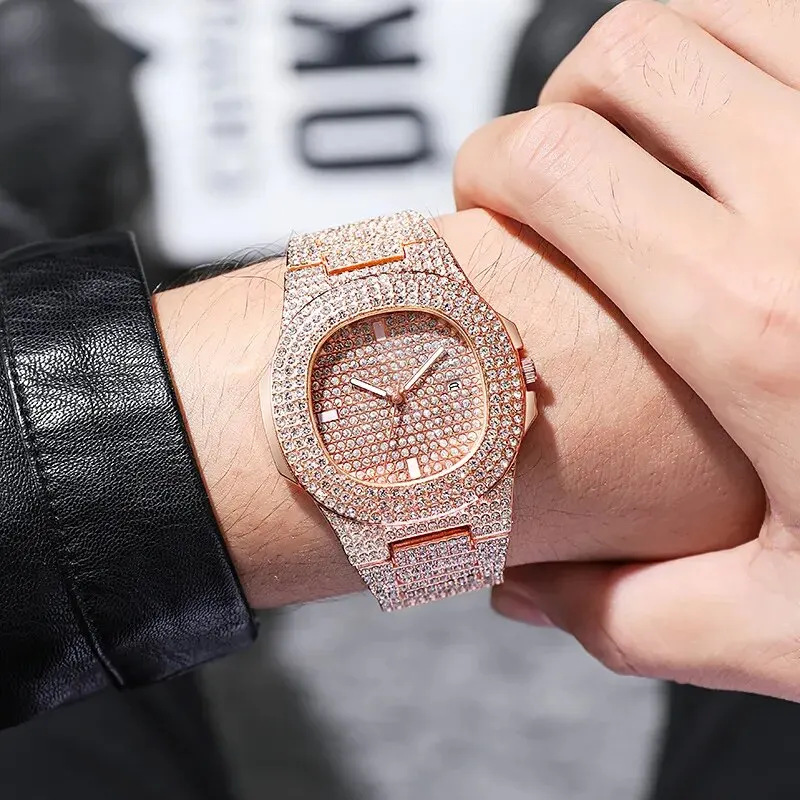New Fashionable Full Diamond M - Luxury Watch Trading 评论和价格