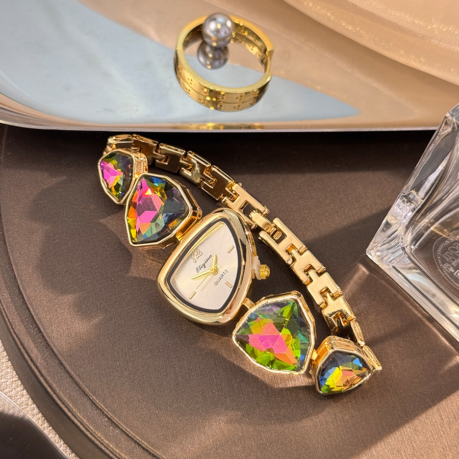 New color scheme irregular des - Luxury Watch Trading 评论和价格