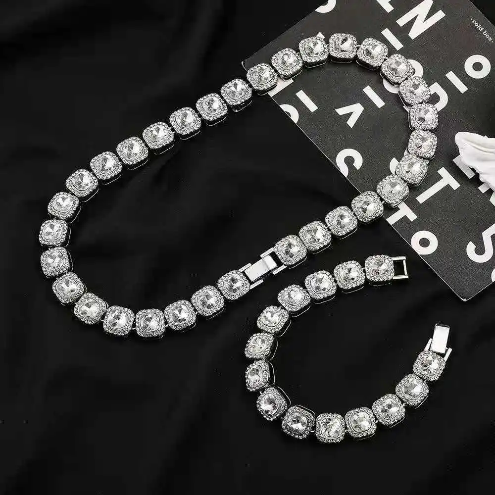 Luxury Wristwatch Necklace Bra - Luxury Watch Miami 评论和价格